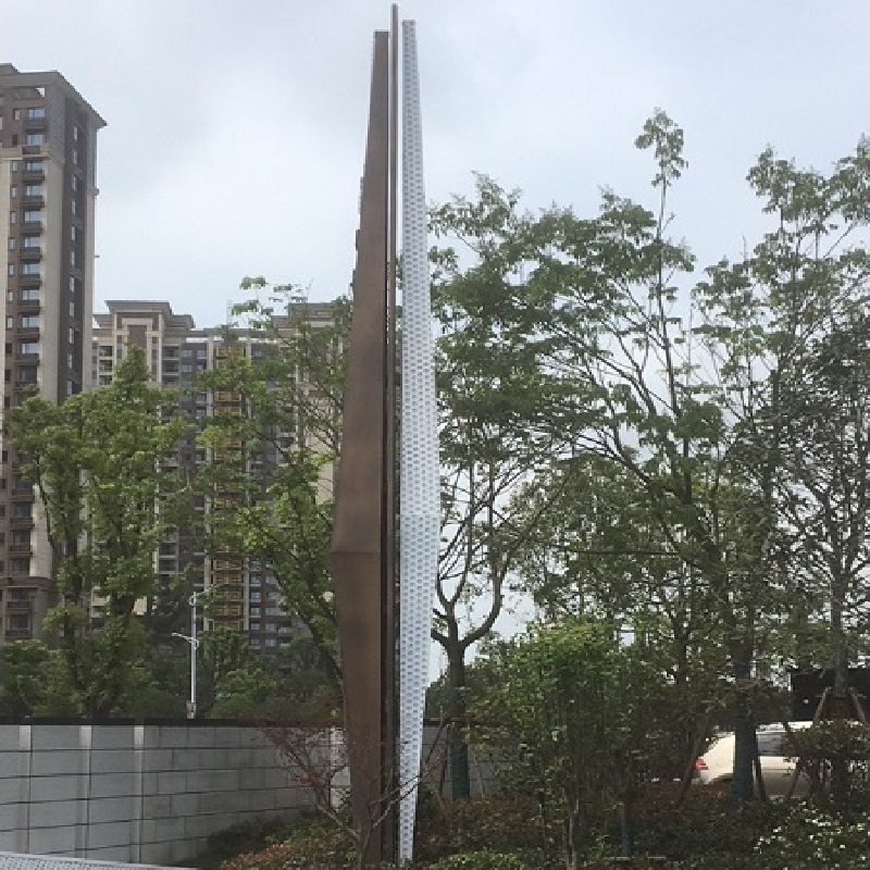園林景觀拉絲不銹鋼雕塑廠(chǎng)家專(zhuān)制鏡面不銹鋼精神堡壘雕塑