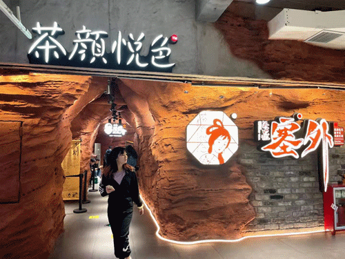 走訪長(zhǎng)沙、重慶等地后，我總結(jié)出一套做燈箱廣告牌“吸金術(shù)”2
