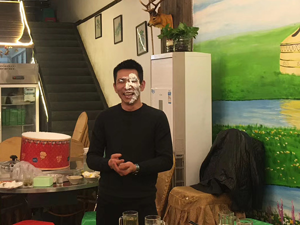 愿每個特殊的日子，都有鑫麗華家人們的陪伴