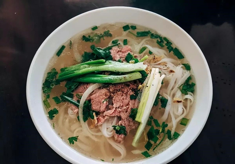 越南河粉店的標(biāo)牌都能有個(gè)吉祥數(shù)字3